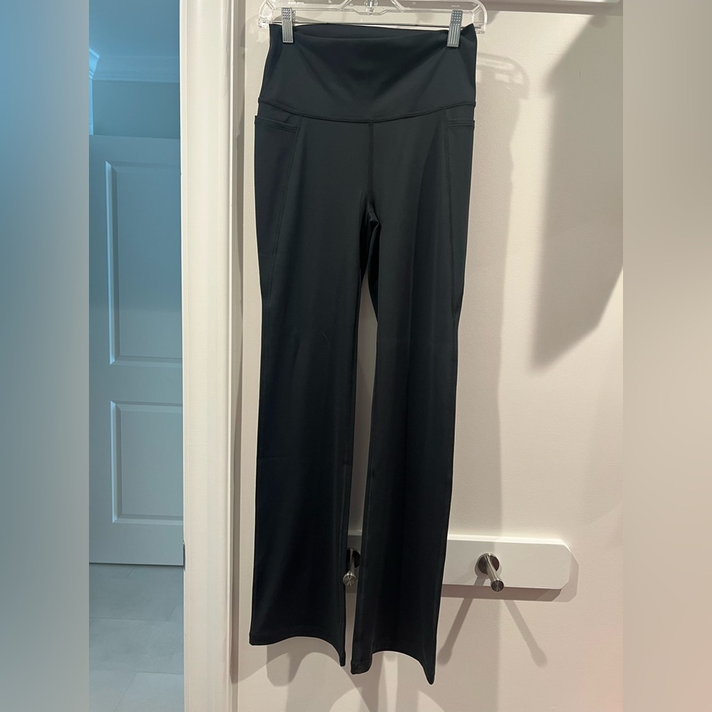 Lilly Pulitzer Luxetic Carpe Vita Flare Pant